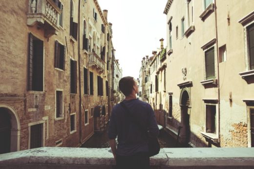 Walking Audio Tours Powered by Wikipedia 